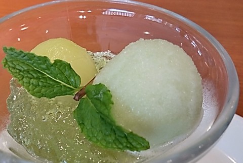 パーソナルカラー　ブルーベース夏　サマーが似合う緑　グリーン