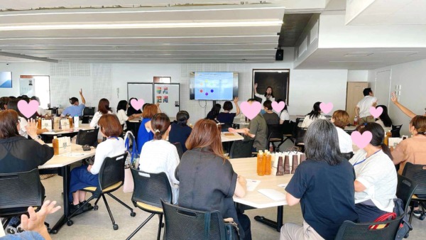 パーソナルカラー　高校セミナー　カラー講演会　三浦まゆみ