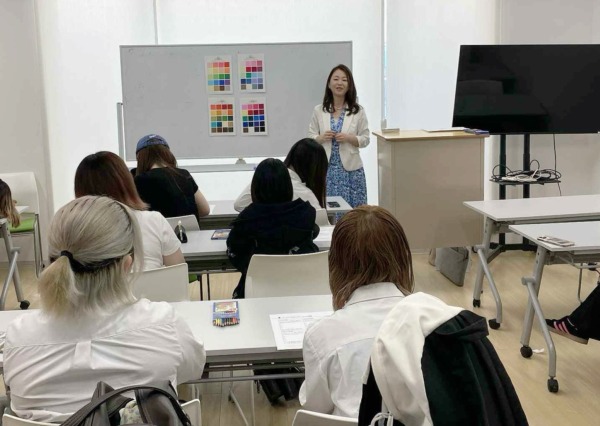 高校生　パーソナルカラー講座　三浦まゆみ