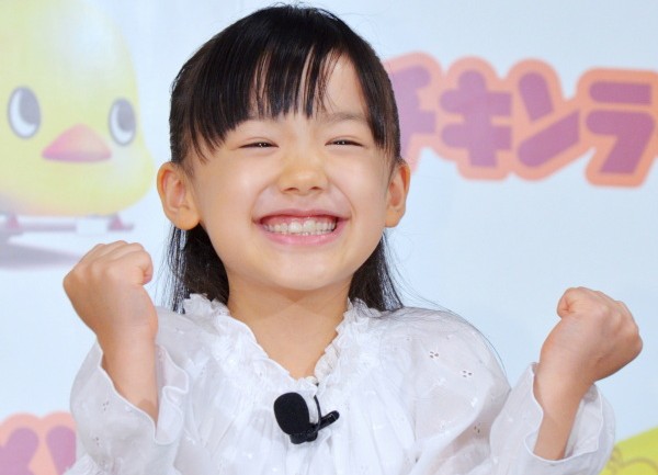 子どもと赤ちゃんのパーソナルカラー診断　似合う色　芦田愛菜